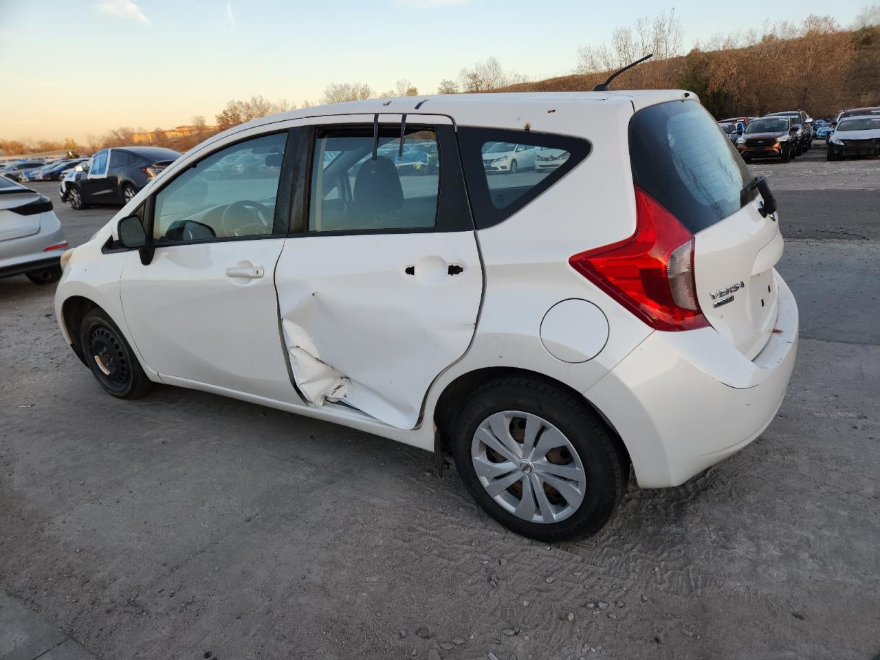 2014 Nissan Versa Note S - Фото 2