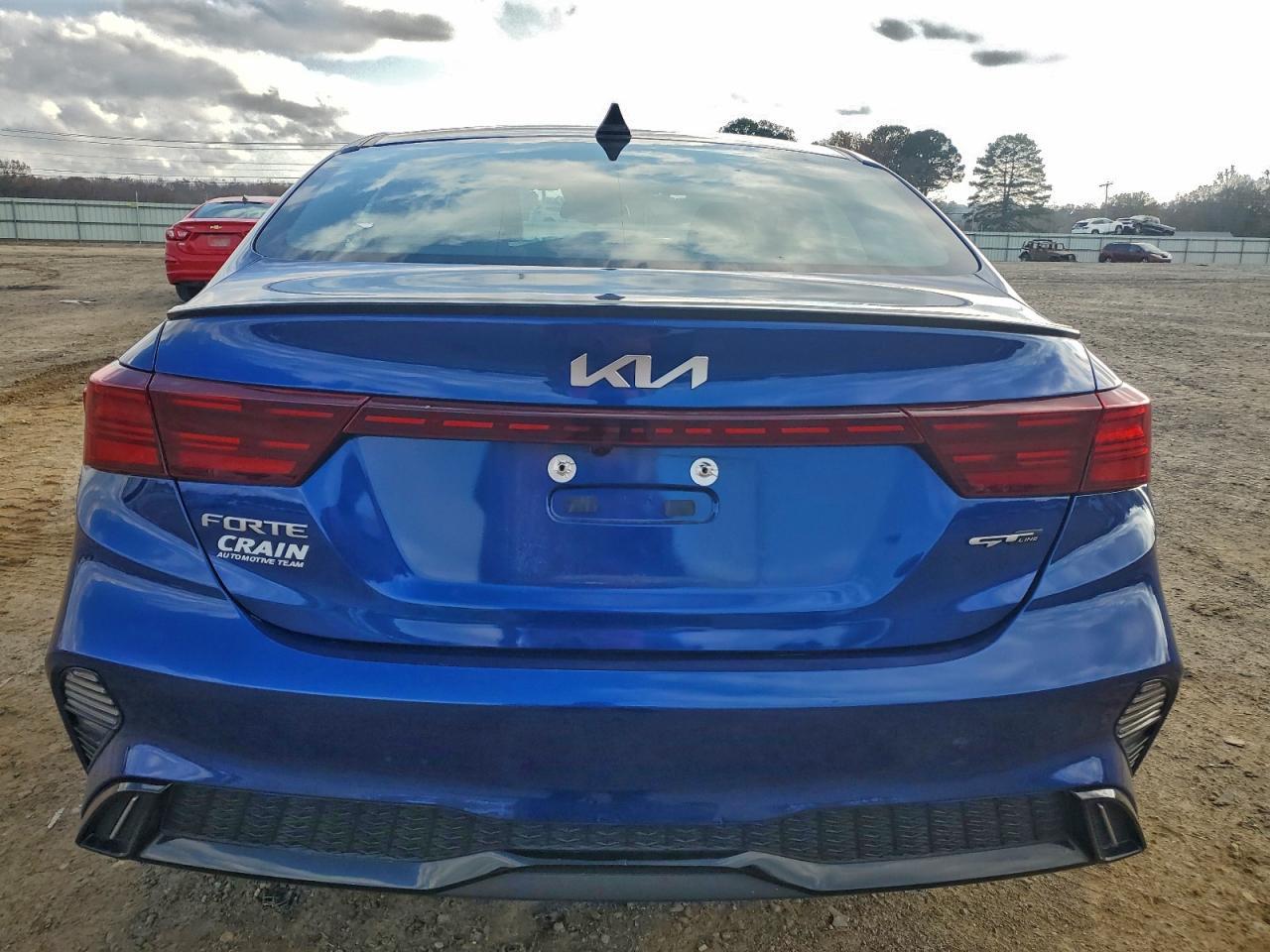 2024 Kia Forte Gt Line - Фото 6