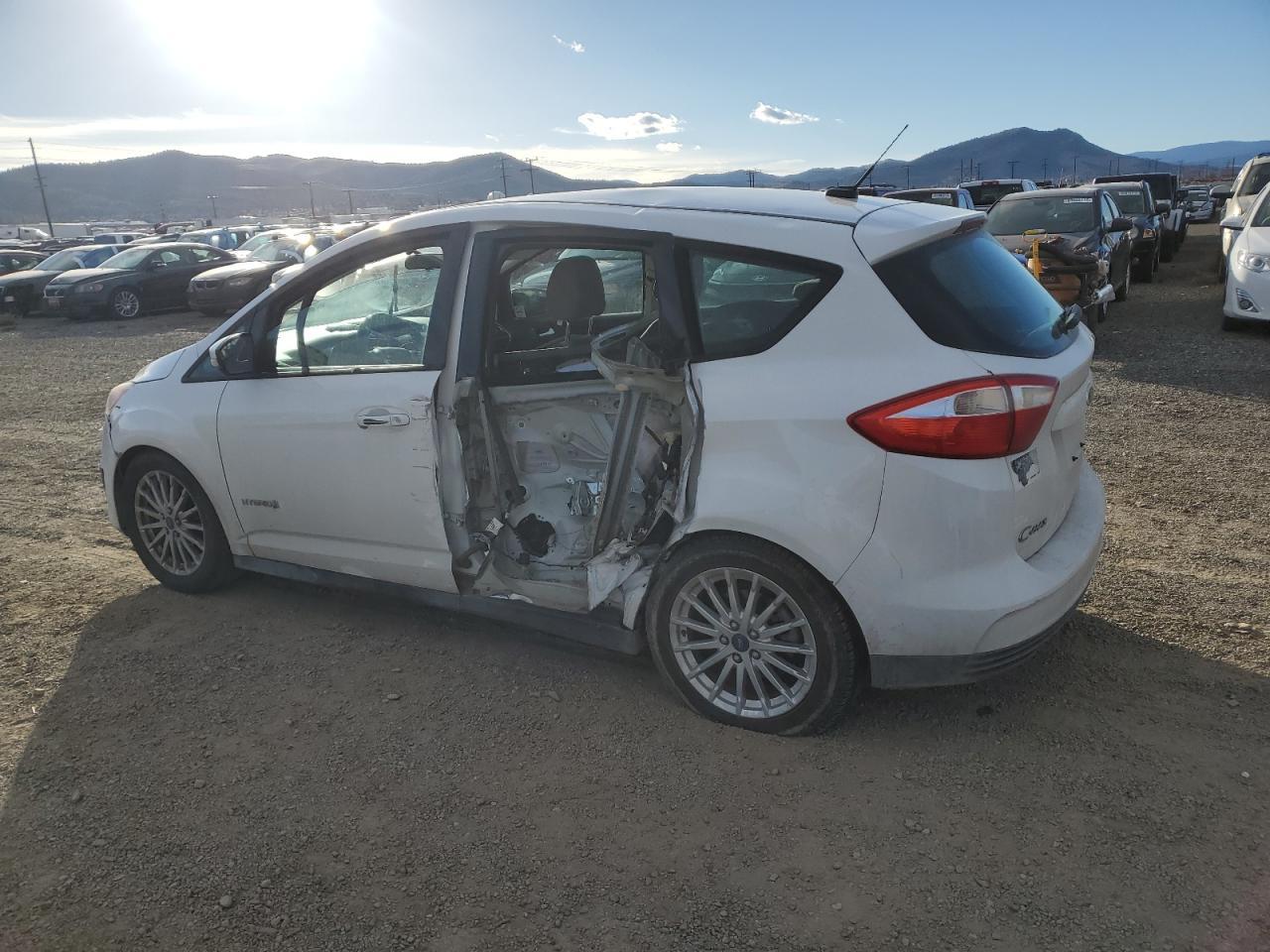 2013 Ford C-Max Se - Image 2