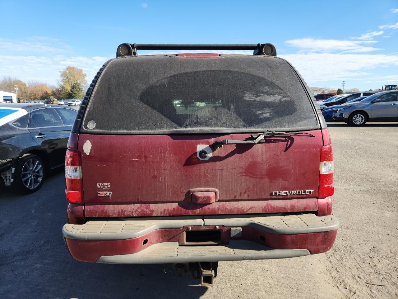 2004 Chevrolet Suburban K1500 - Image 6