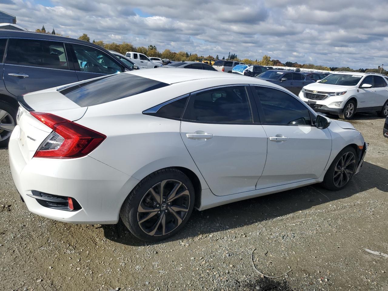 2021 Honda Civic Sport - Фото 3