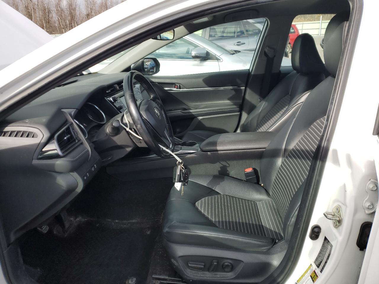 2019 Toyota Camry L - Фото 7