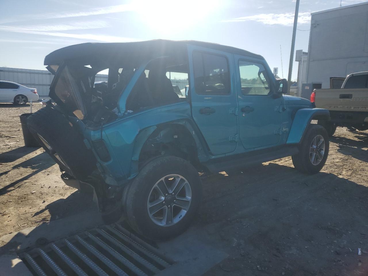 2020 Jeep Wrangler Unlimited Sahara - Image 3