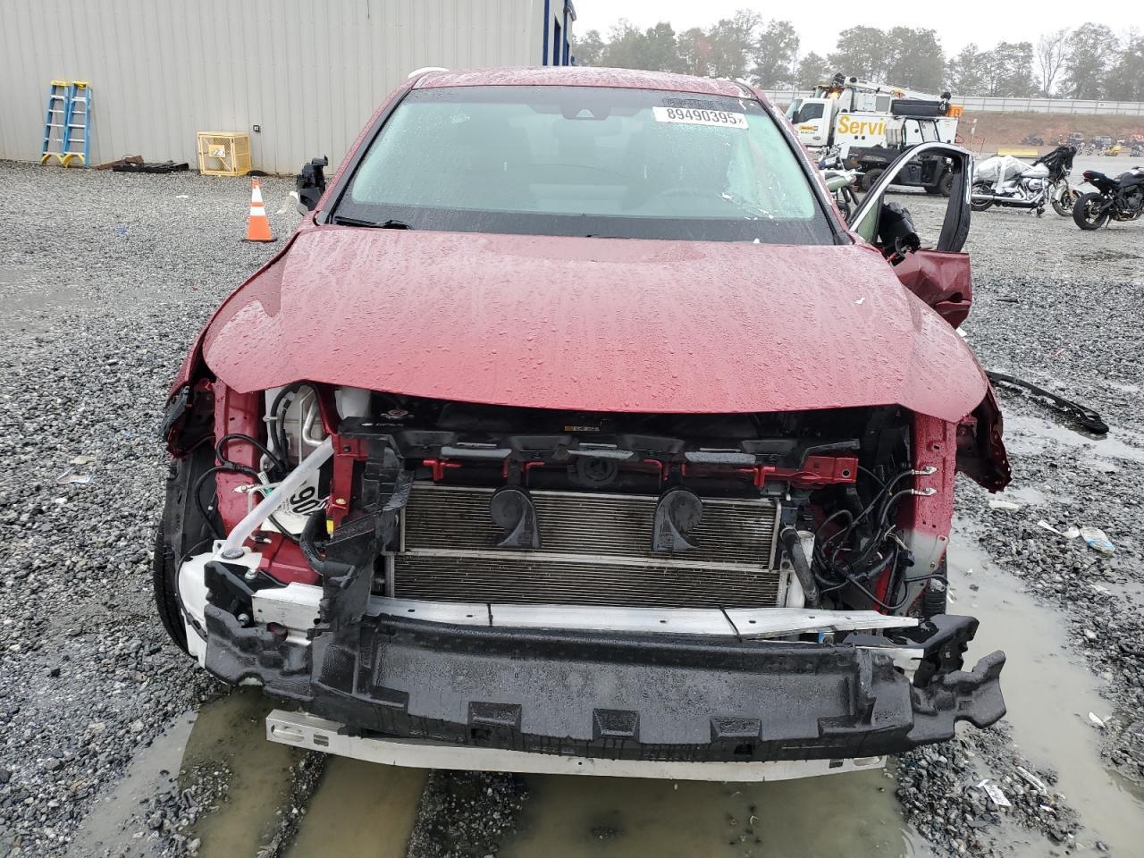 2021 Toyota Venza Le - Image 5