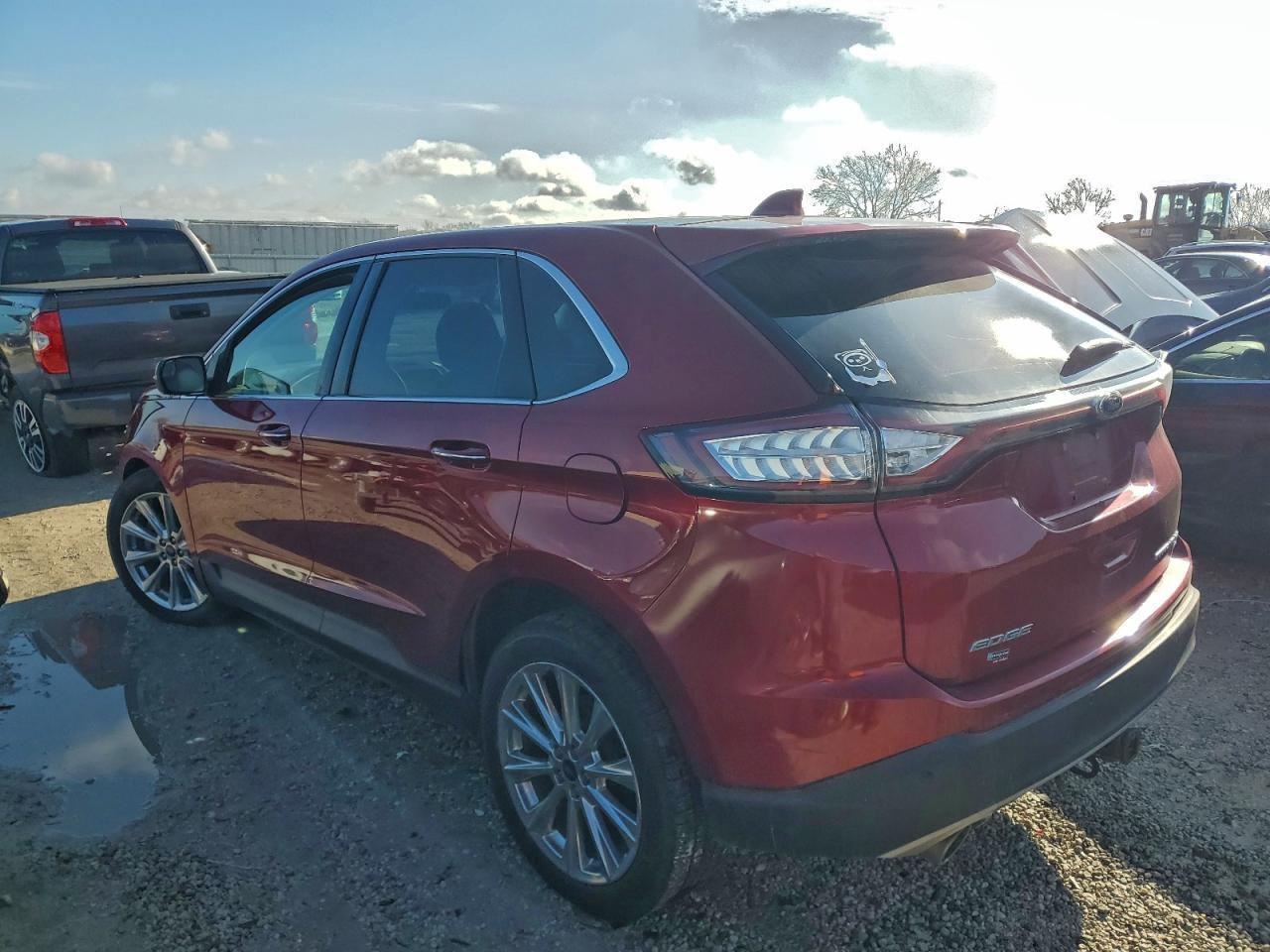 2018 Ford Edge Titanium - Image 2