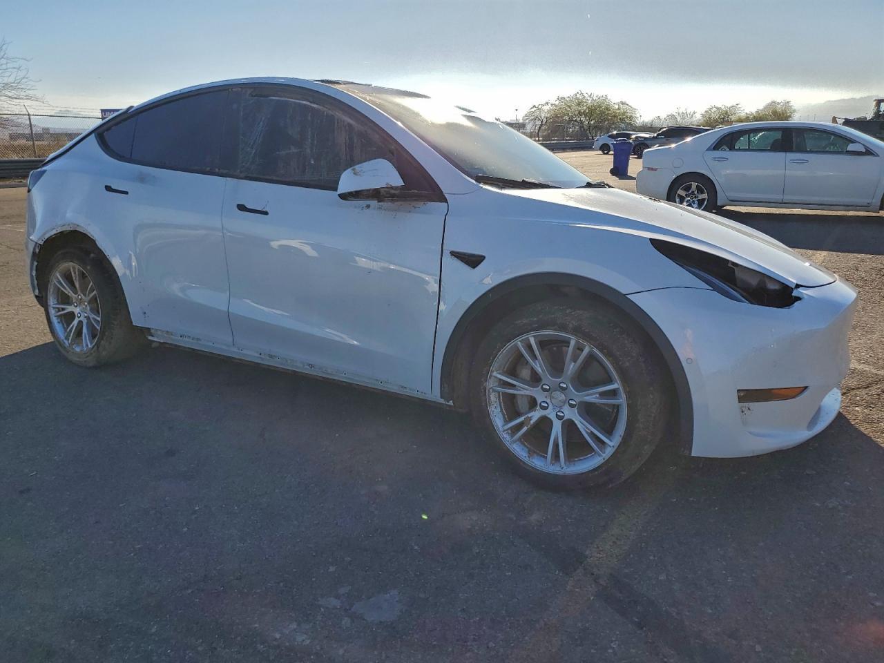 2022 Tesla Model Y - Фото 4