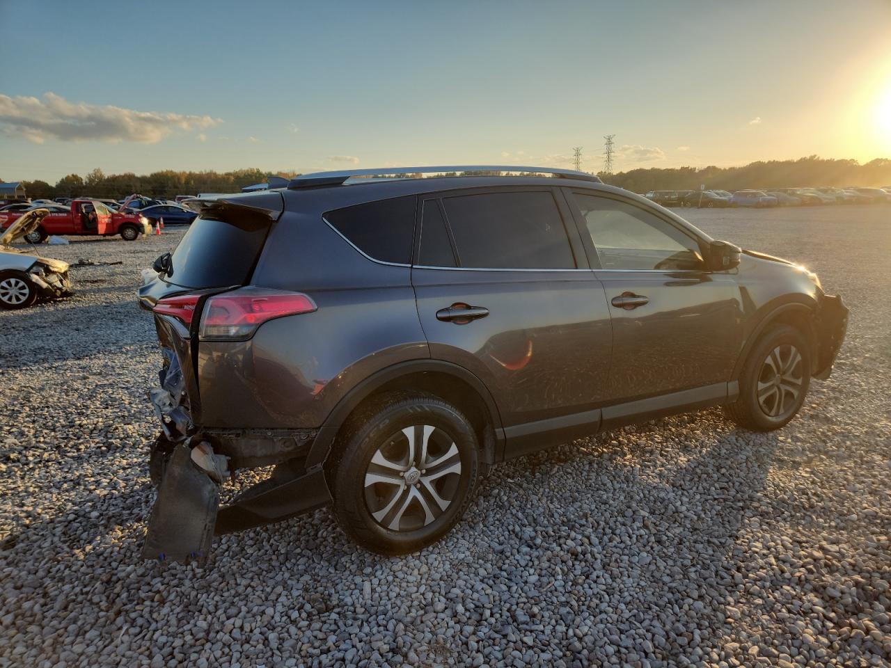 2016 Toyota Rav4 Le - Фото 3
