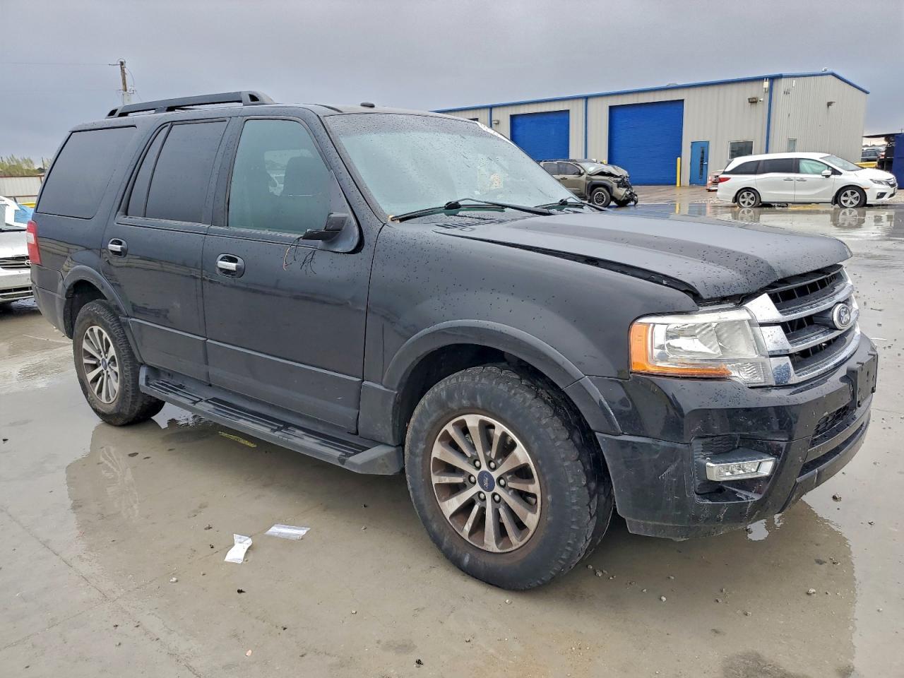 2017 Ford Expedition Xlt - Image 4