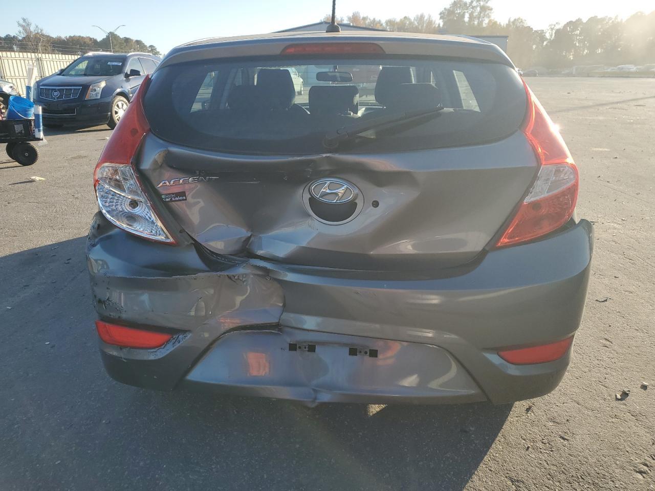 2016 Hyundai Accent Se - Image 6