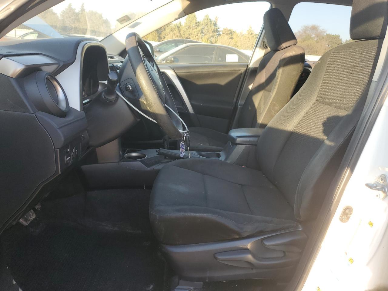 2014 Toyota Rav4 Le - Image 7