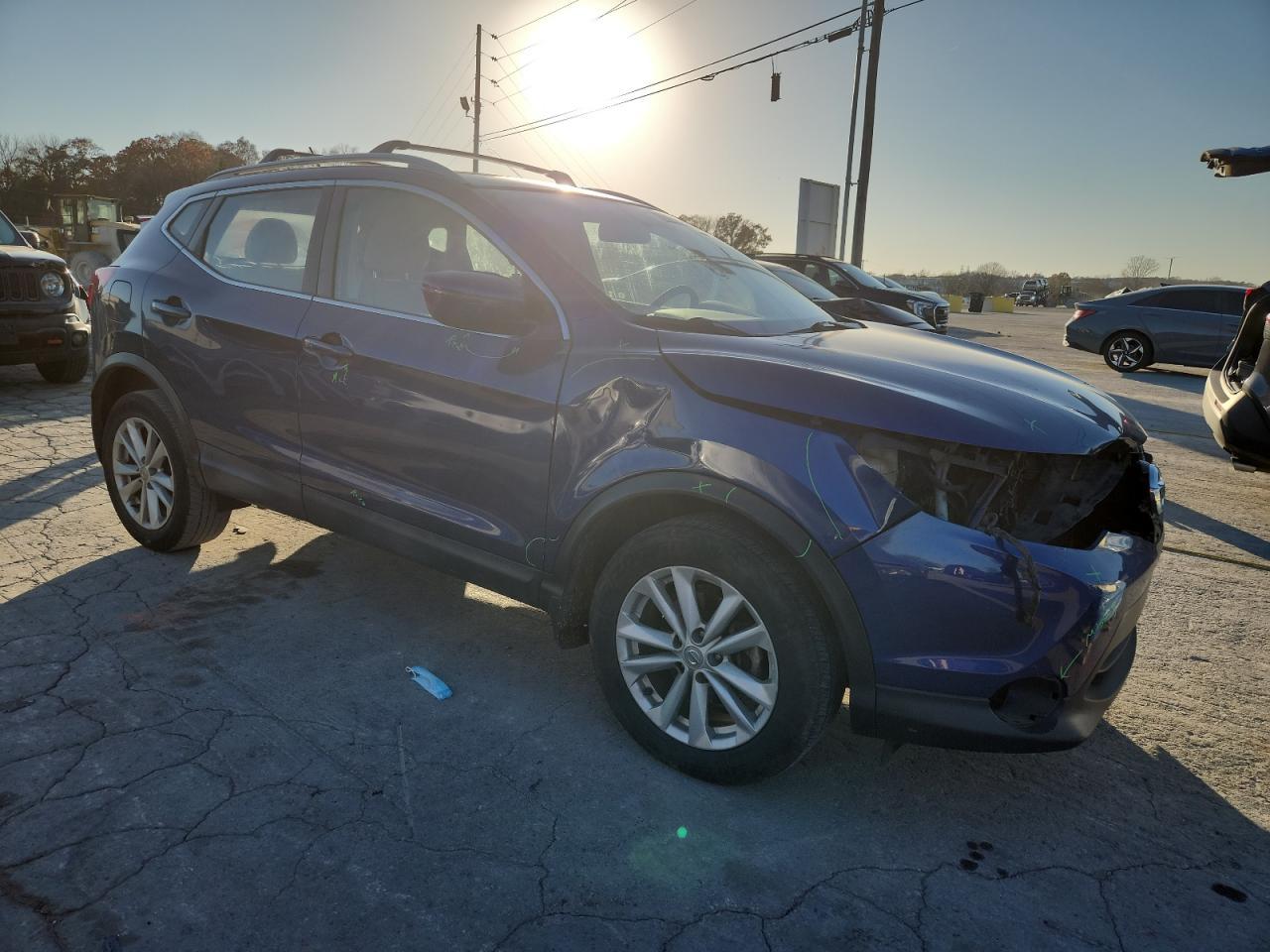 2017 Nissan Rogue Sport S - Фото 4