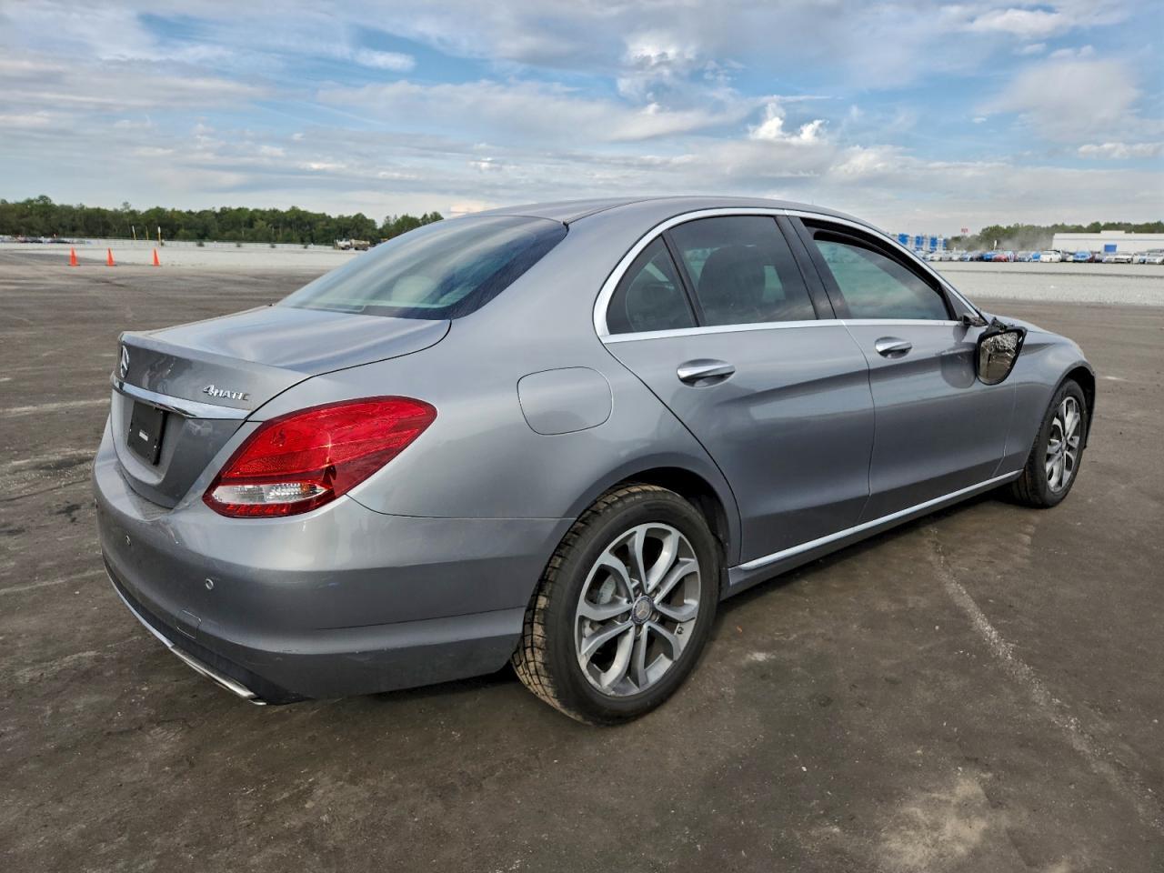 2015 Mercedes-Benz C 300 4Matic - Image 3