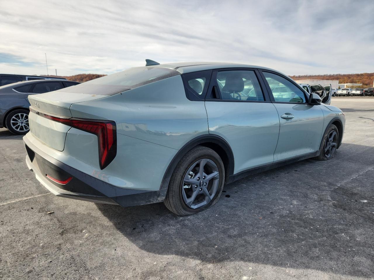 2025 Kia K4 Lx - Фото 3