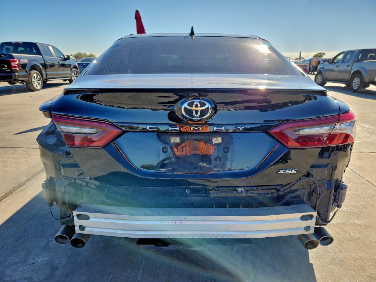 2023 Toyota Camry Xse - Фото 6