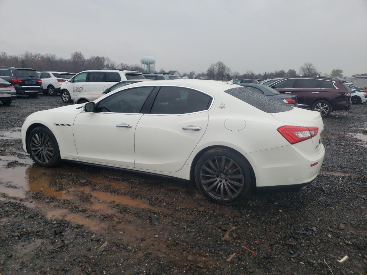 2017 Maserati Ghibli S - Image 2