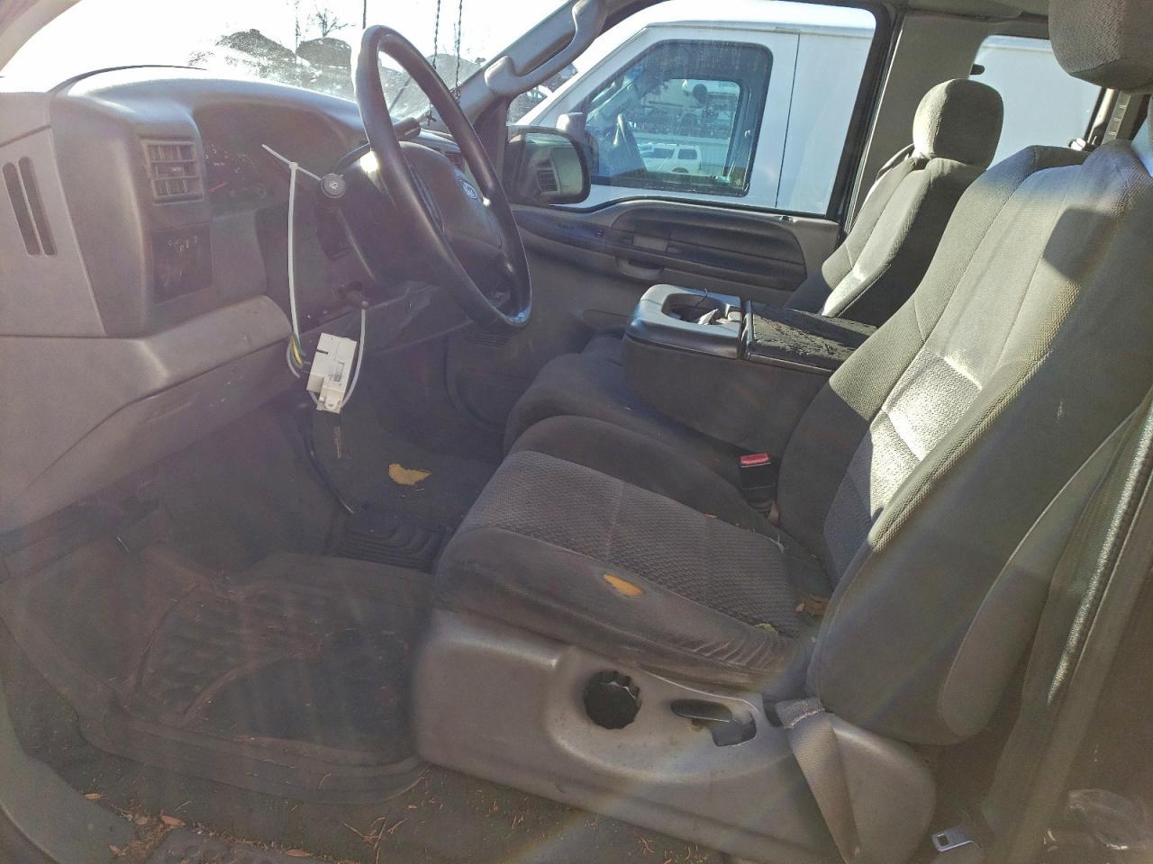 2003 Ford F250 Super Duty - Image 7