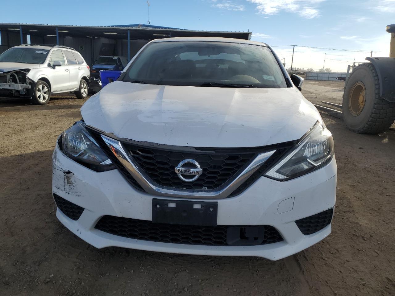 2019 Nissan Sentra S - Фото 5