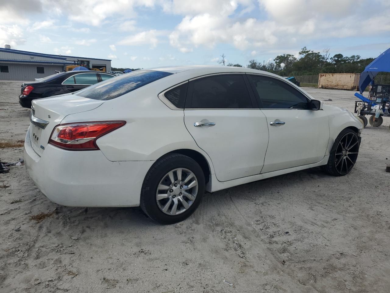 2013 Nissan Altima 2.5 - Фото 3