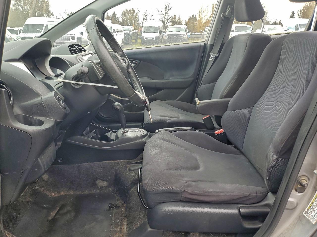 2010 Honda Fit Sport - Фото 7