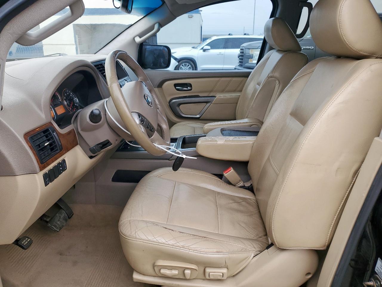 2015 Nissan Armada Sv - Image 7