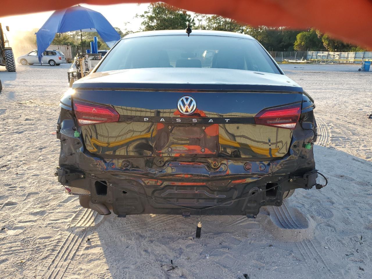 2021 Volkswagen Passat Se - Фото 6