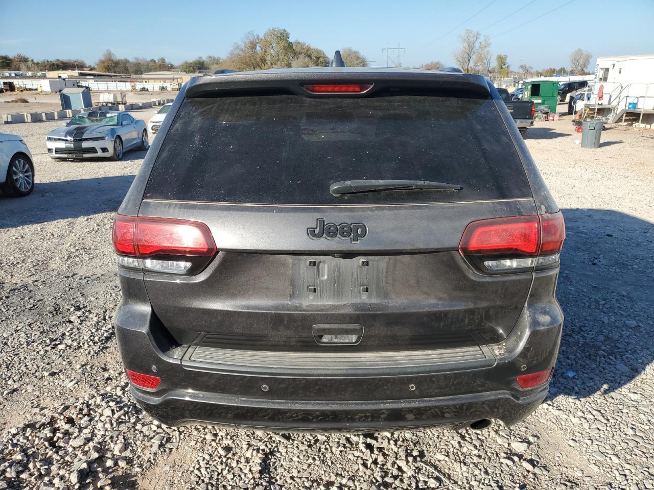 2021 Jeep Grand Cherokee Laredo - Image 6