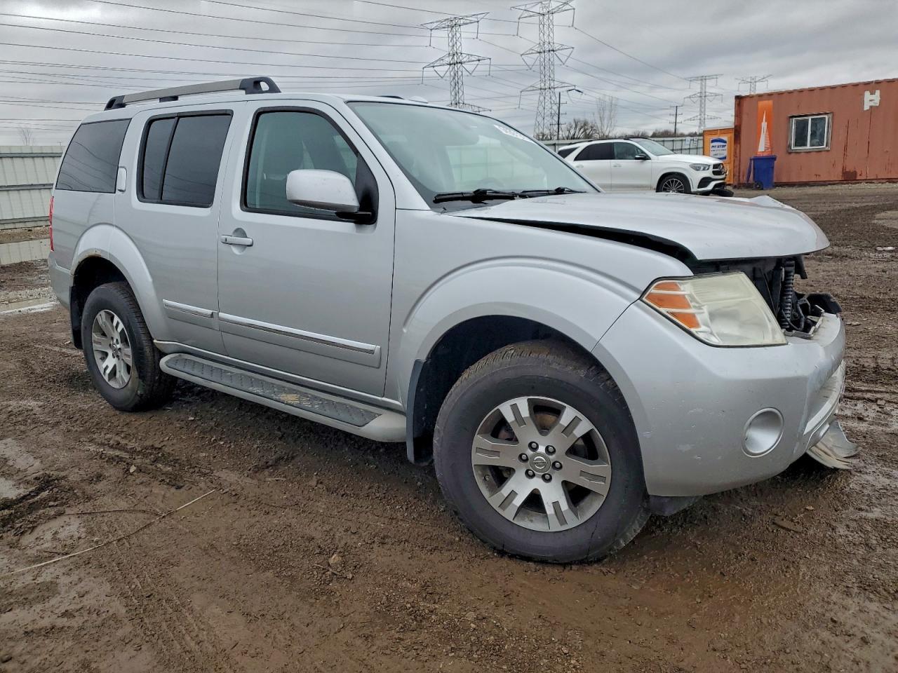 2012 Nissan Pathfinder S - Image 4
