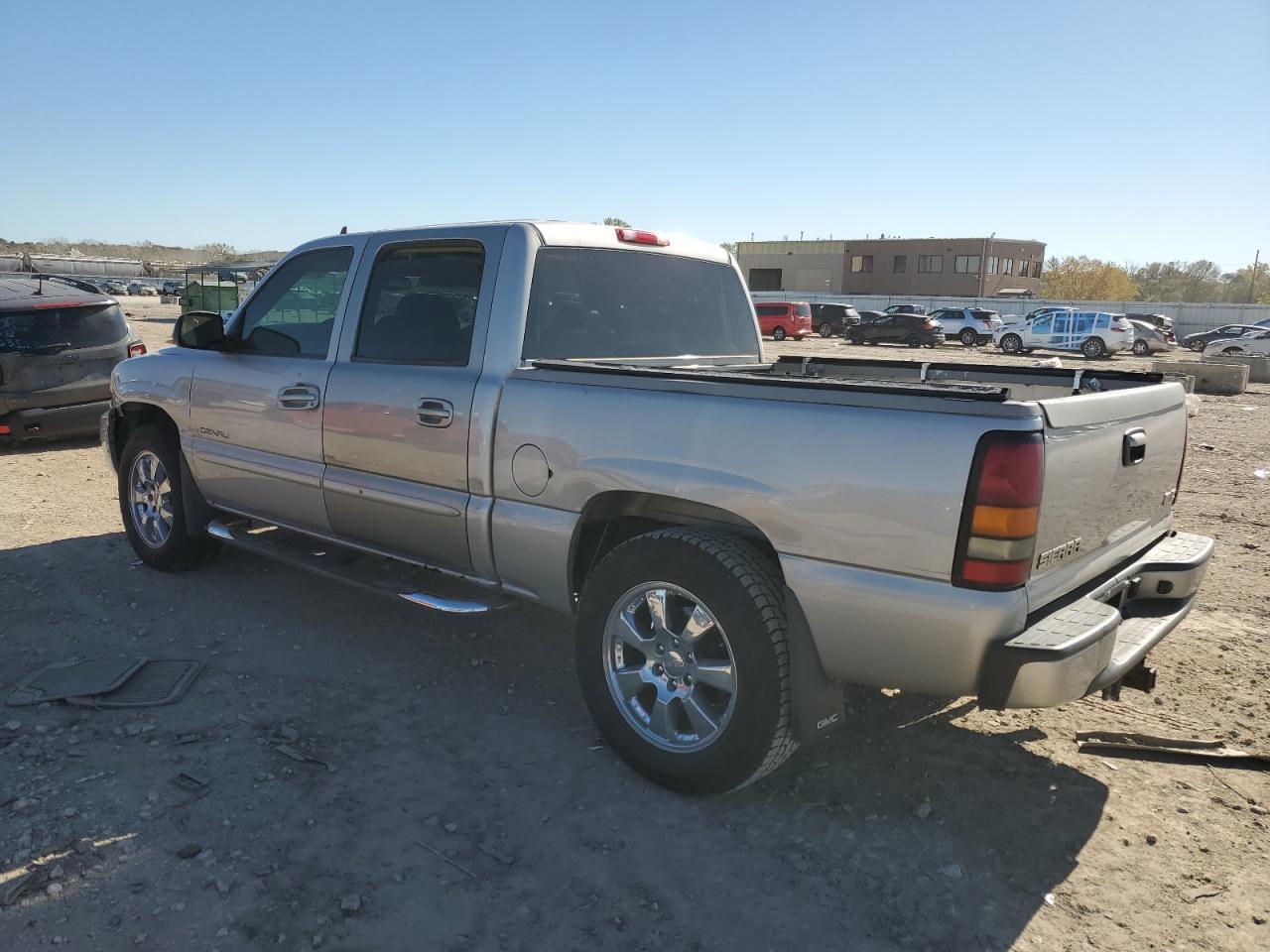 2007 GMC Sierra K1500 Denali Classic - Фото 2