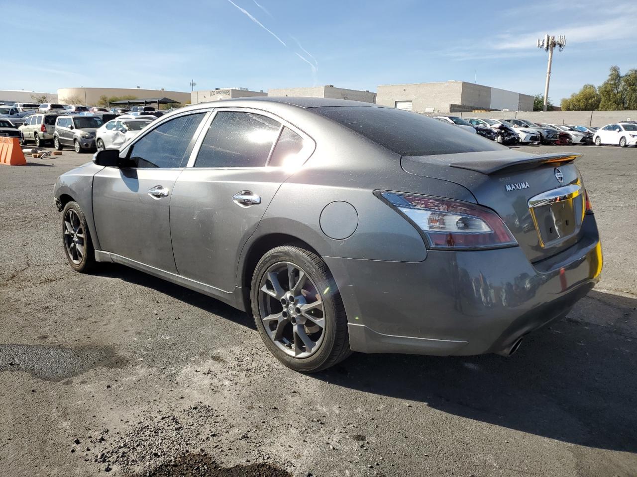 2014 Nissan Maxima S - Image 2