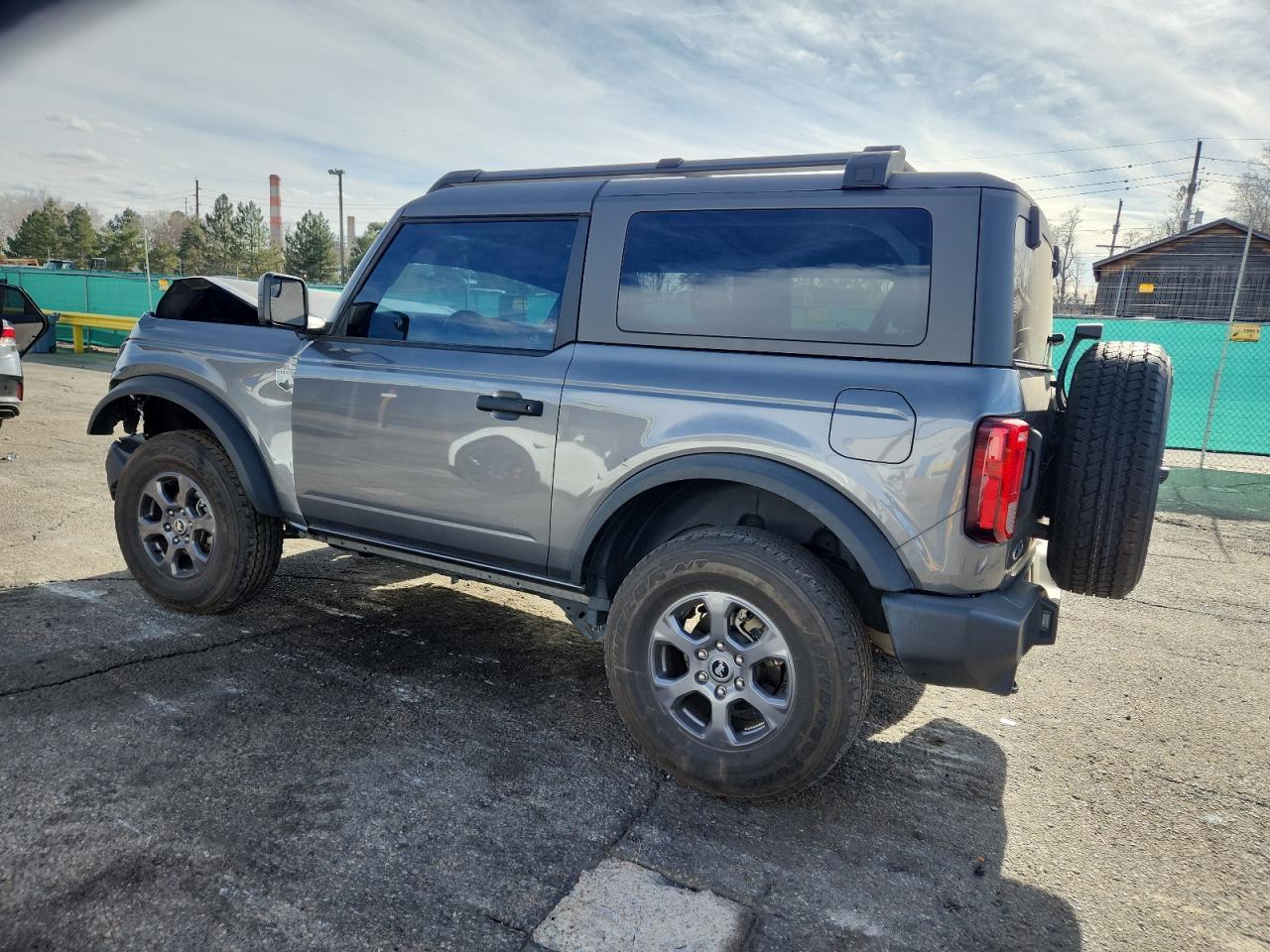 2023 Ford Bronco Base - Фото 2