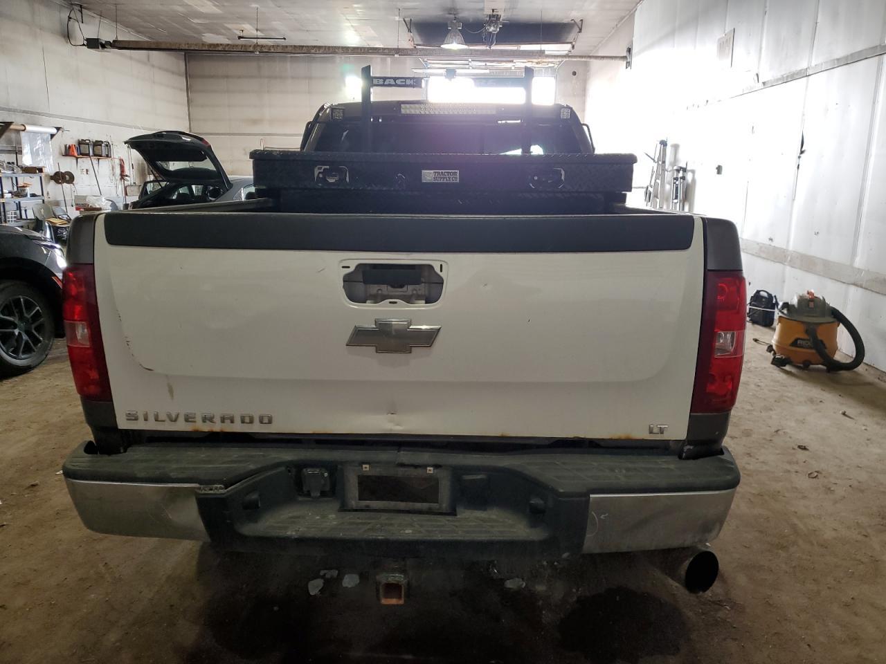 2008 Chevrolet Silverado K2500 Heavy Duty - Image 6