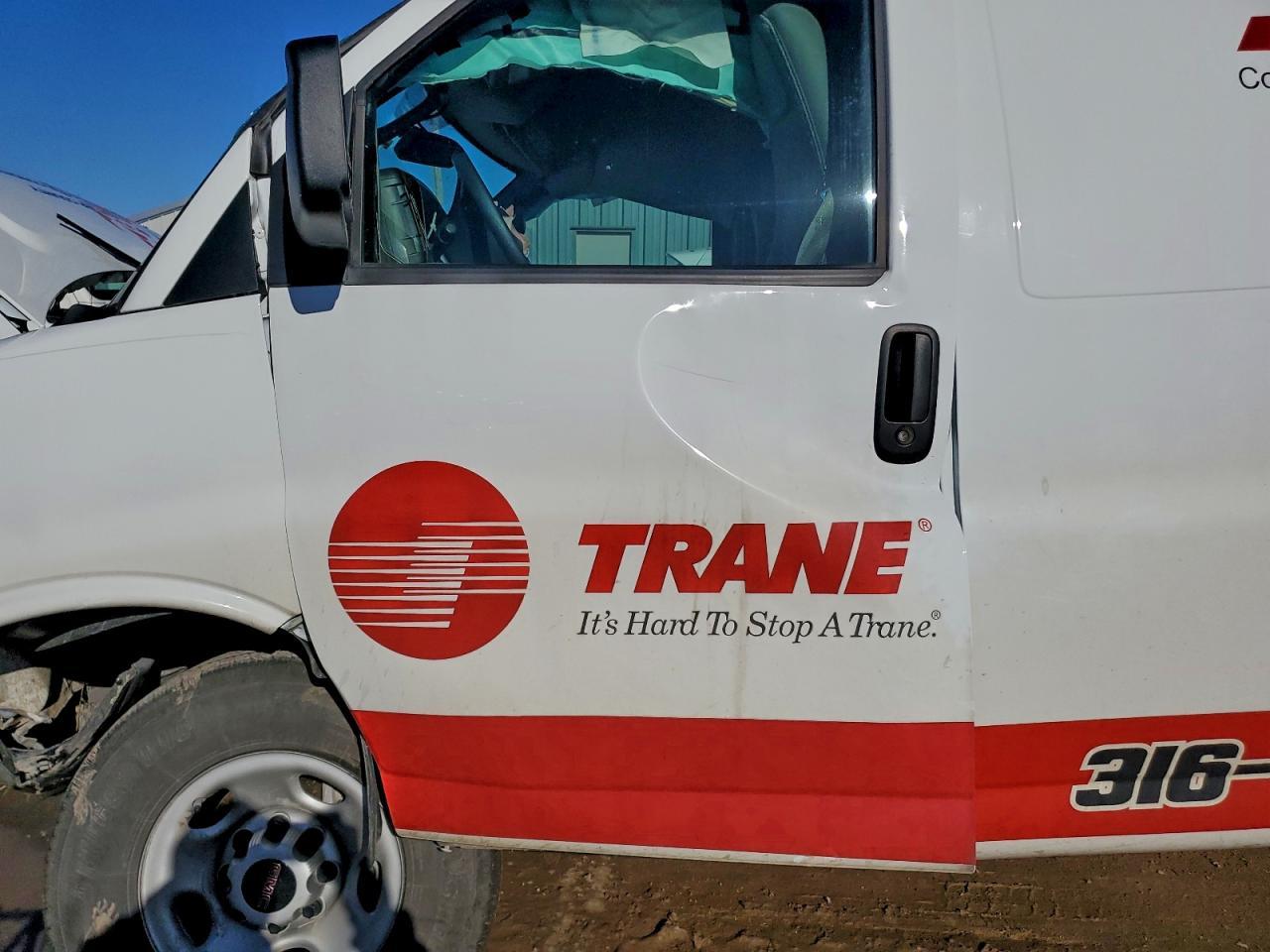 2025 GMC Savana Delivery Van - Image 7