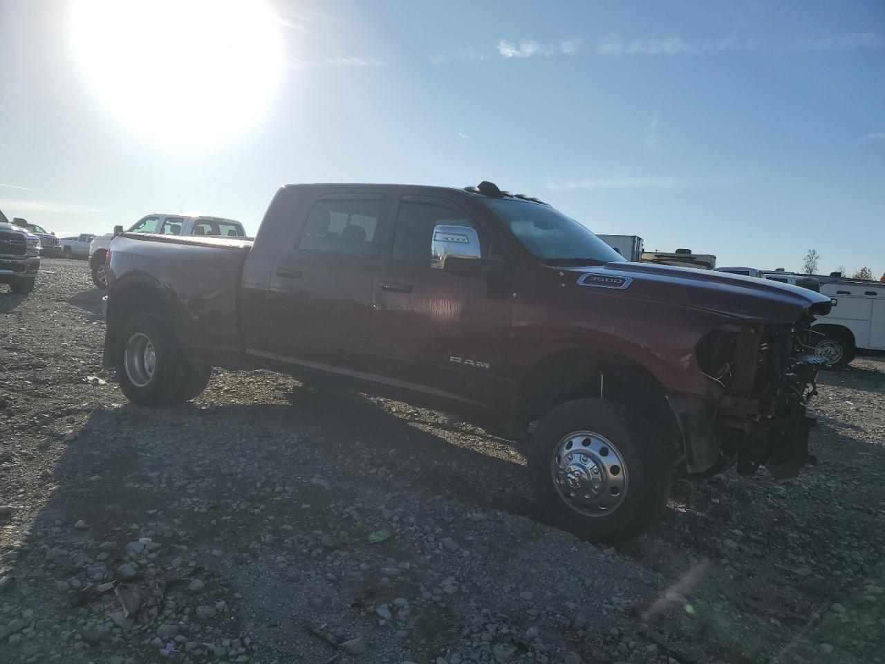 2024 Ram 3500 Laramie - Фото 4
