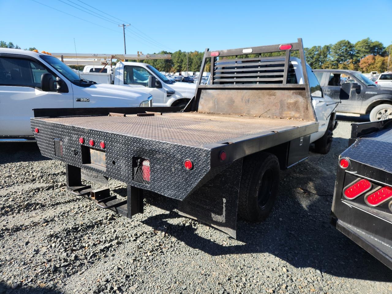 1999 Chevrolet Gmt-400 Flatbed Truck - Image 3