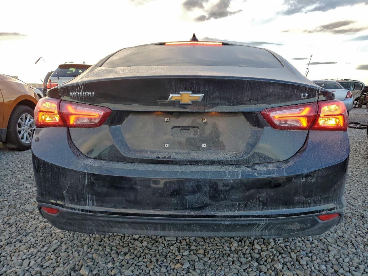 2022 Chevrolet Malibu Lt - Фото 6