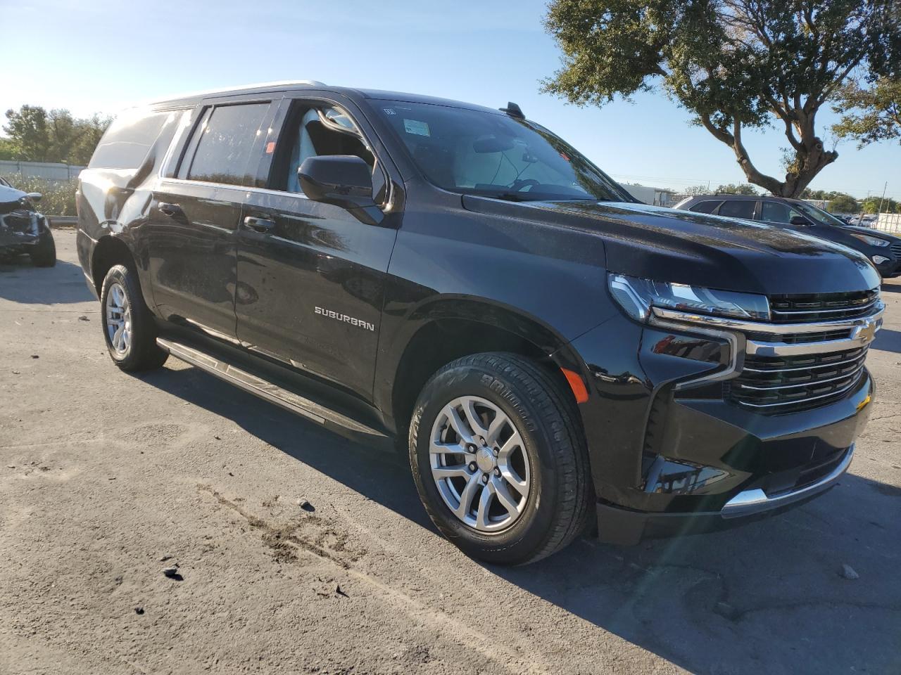 2021 Chevrolet Suburban C1500 Lt - Фото 7