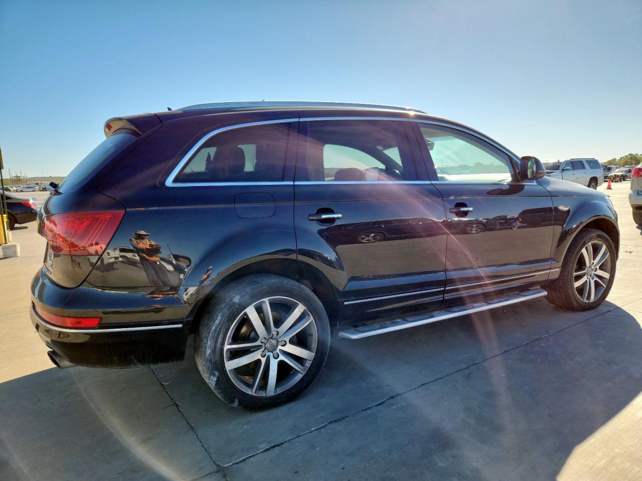 2015 Audi Q7 Premium Plus - Image 3