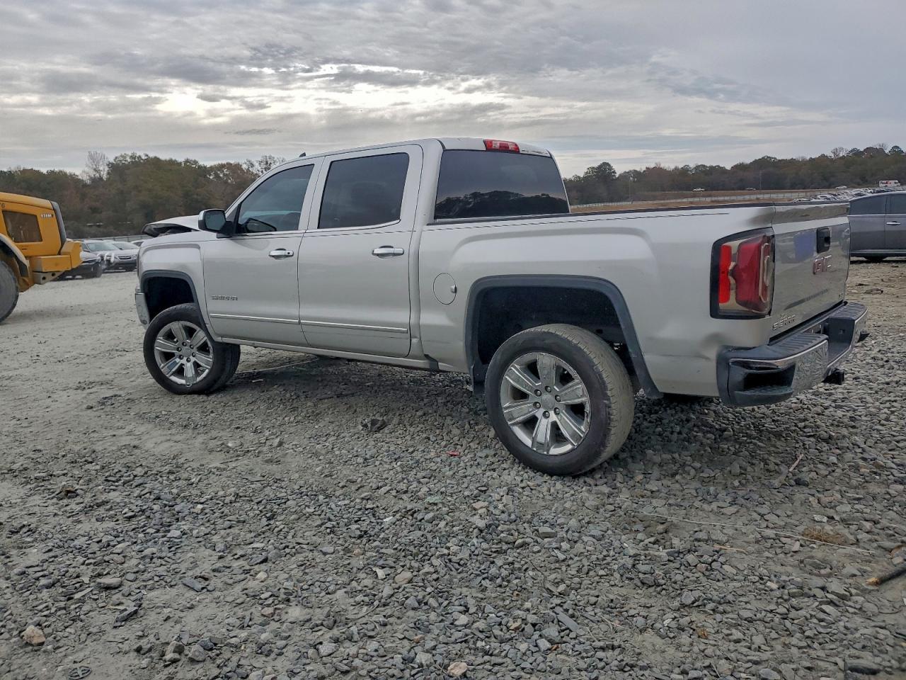 2018 GMC Sierra C1500 Slt - Image 2