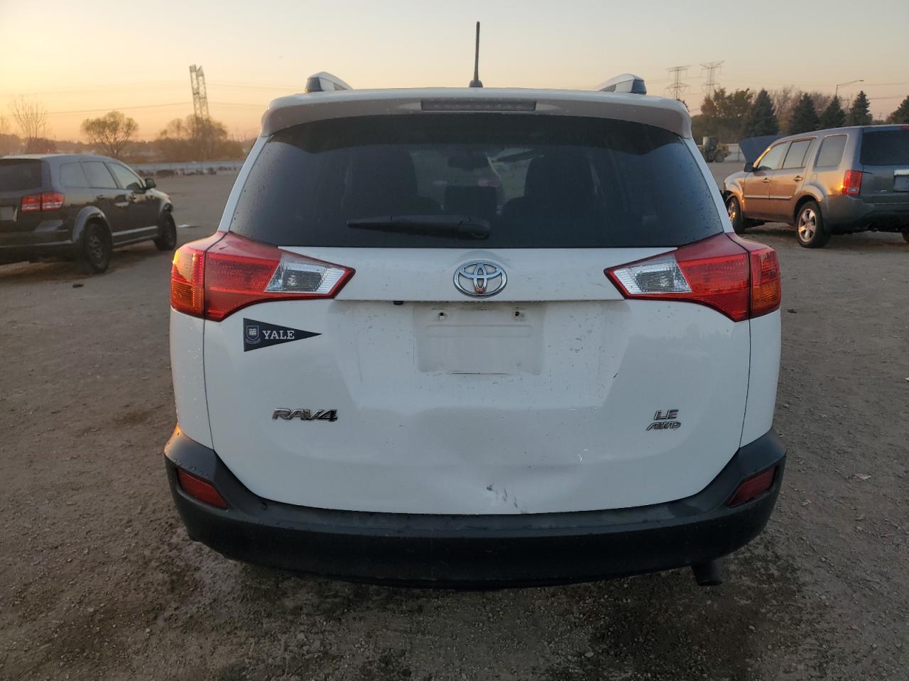 2014 Toyota Rav4 Le - Image 6