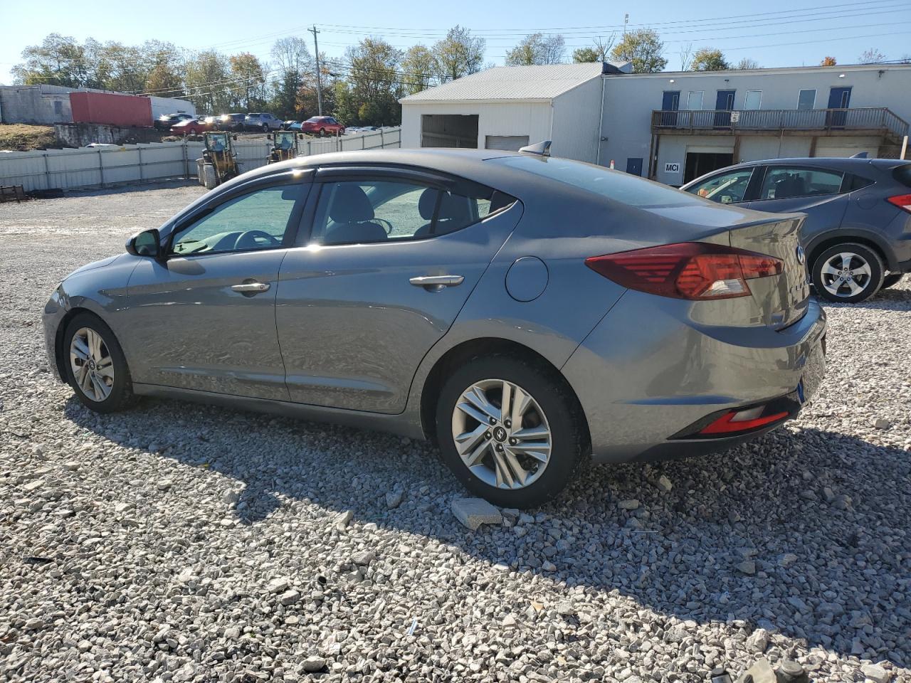 2020 Hyundai Elantra Sel - Фото 2