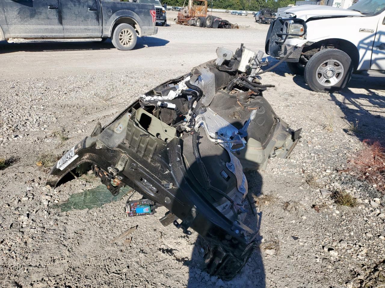 2022 GMC Sierra K3500 Denali - Image 2