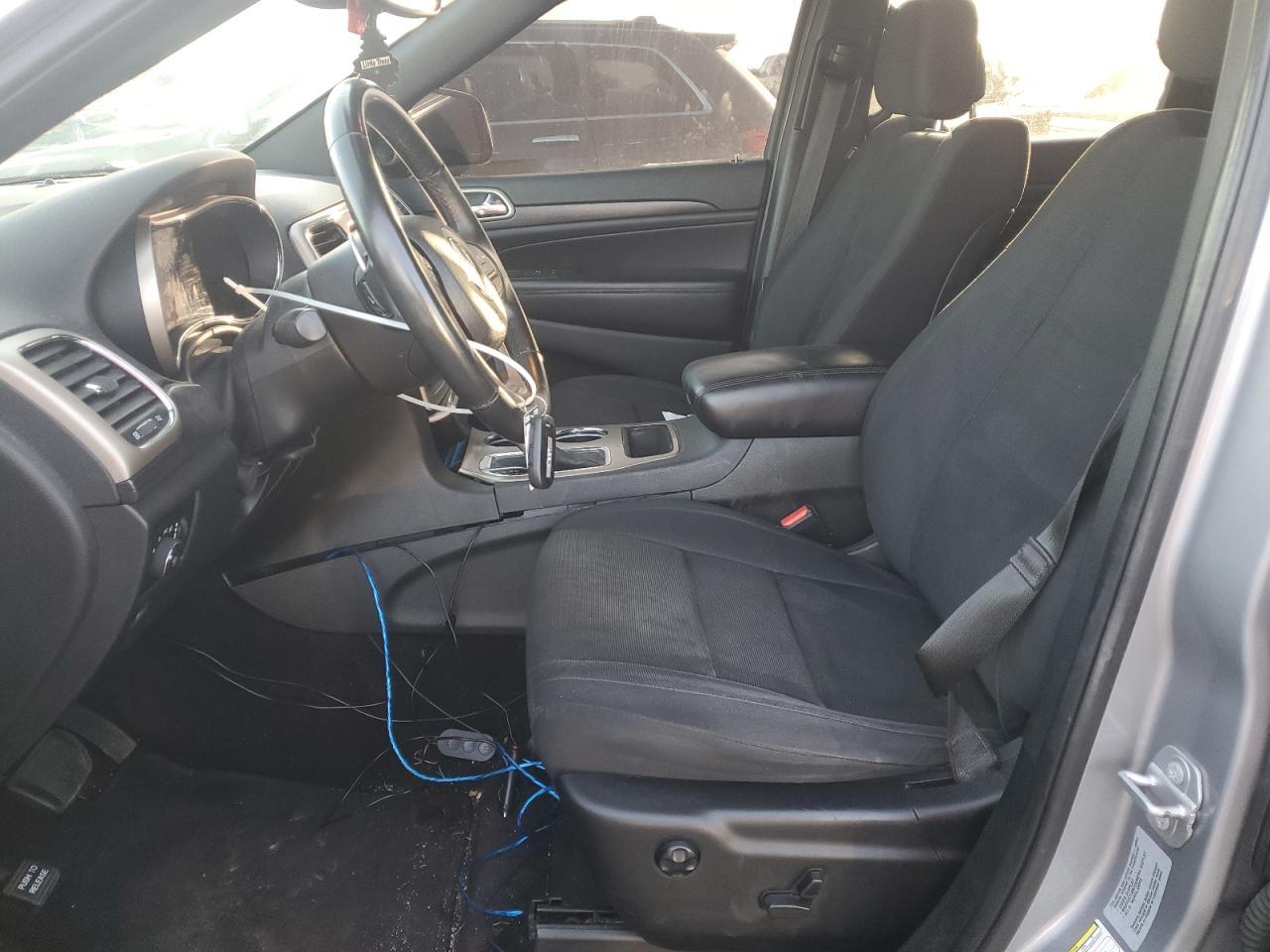 2017 Jeep Grand Cherokee Laredo - Image 7