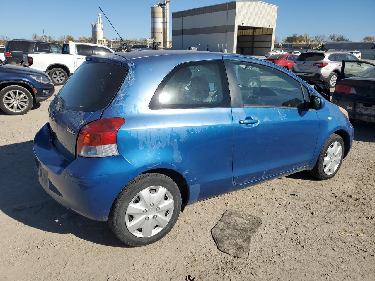 2009 Toyota Yaris Base - Фото 3