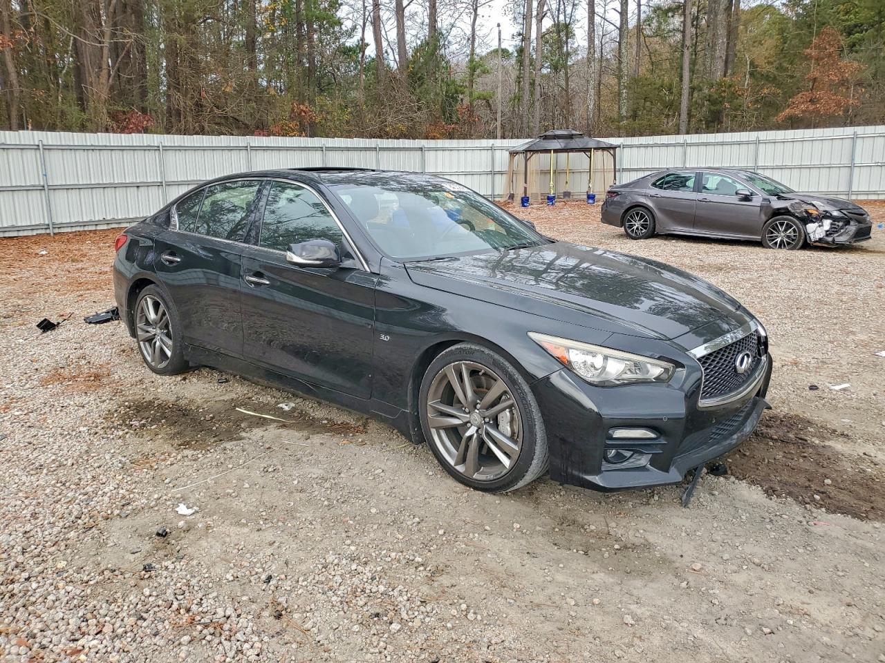 2017 Infiniti Q50 Premium - Image 4