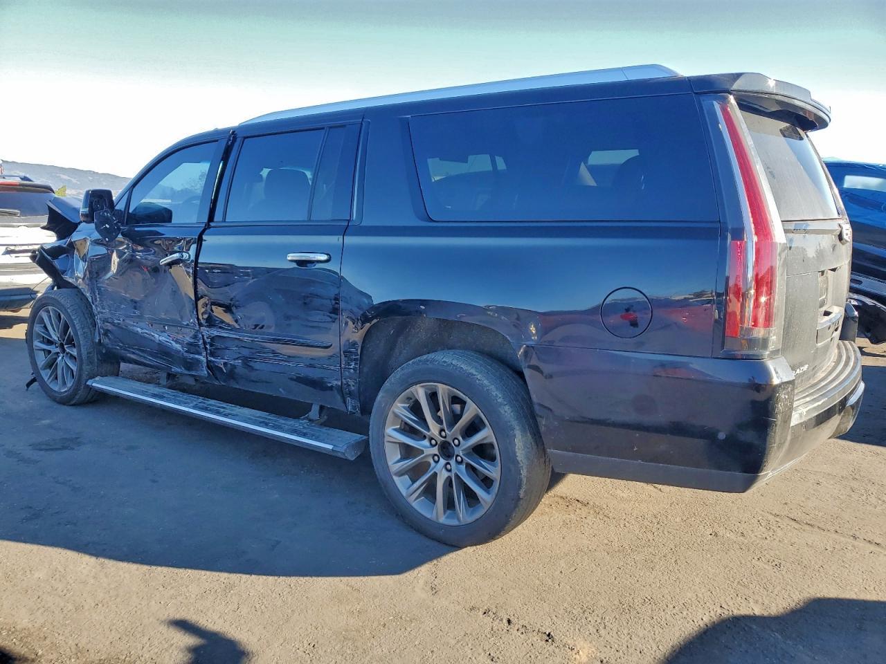 2020 Cadillac Escalade Esv Premium Luxury - Image 2