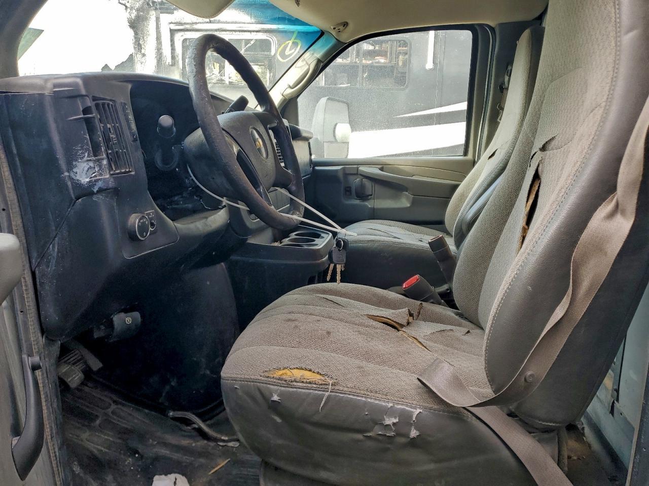 2012 Chevrolet Express G3500 - Image 7