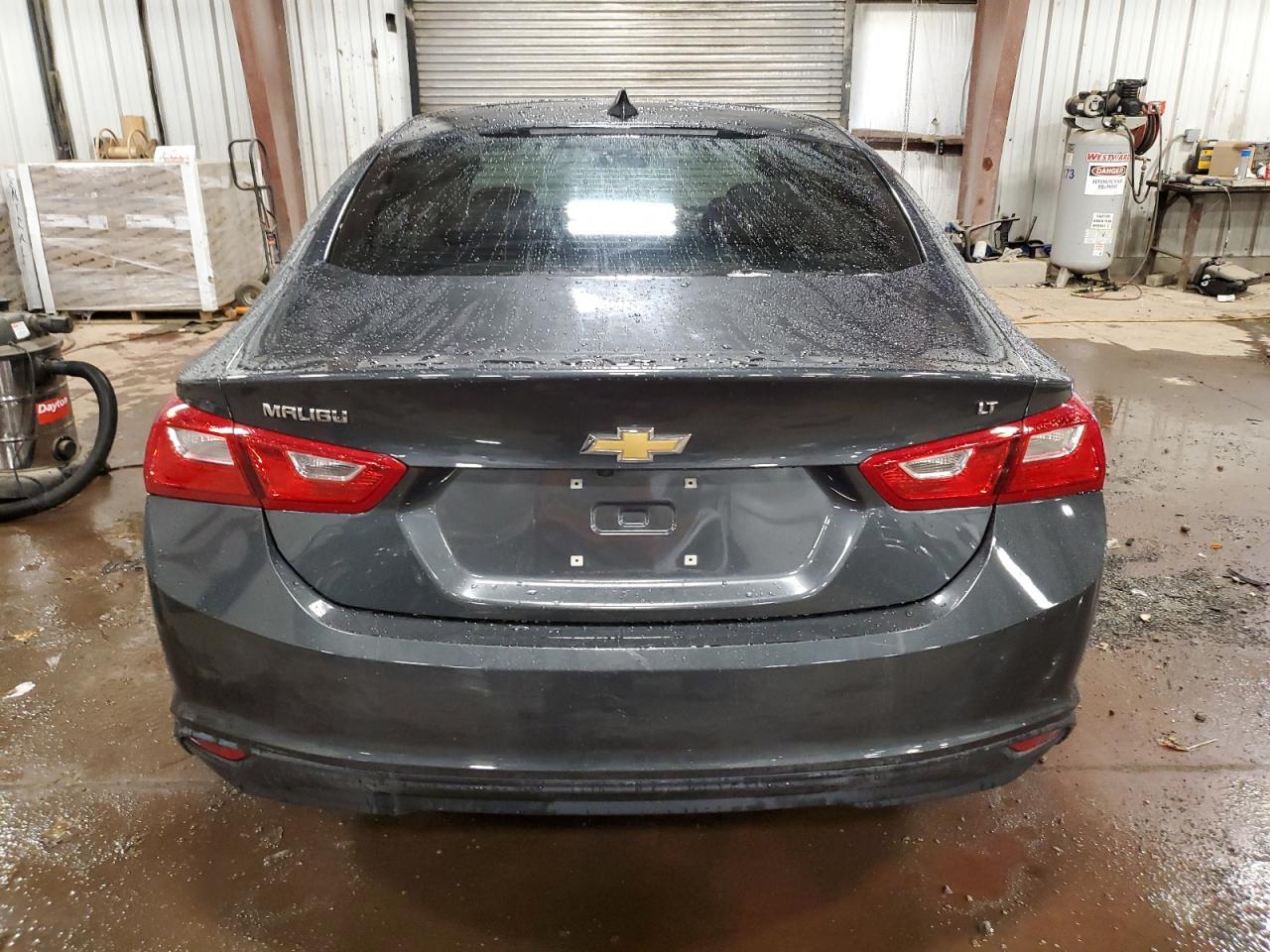 2017 Chevrolet Malibu Lt - Фото 6