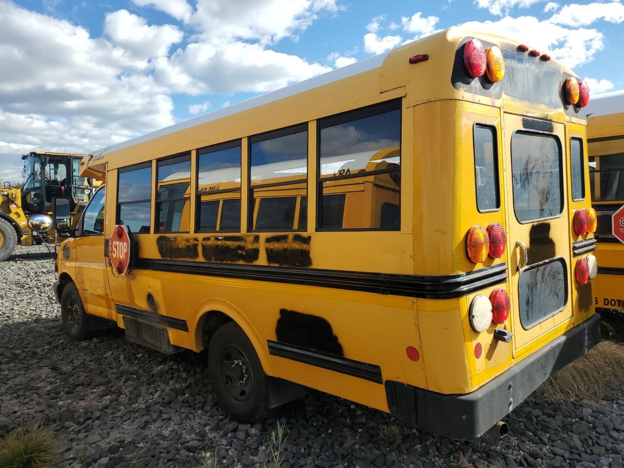 2006 Chevrolet Express G3 - School Bus - Фото 3