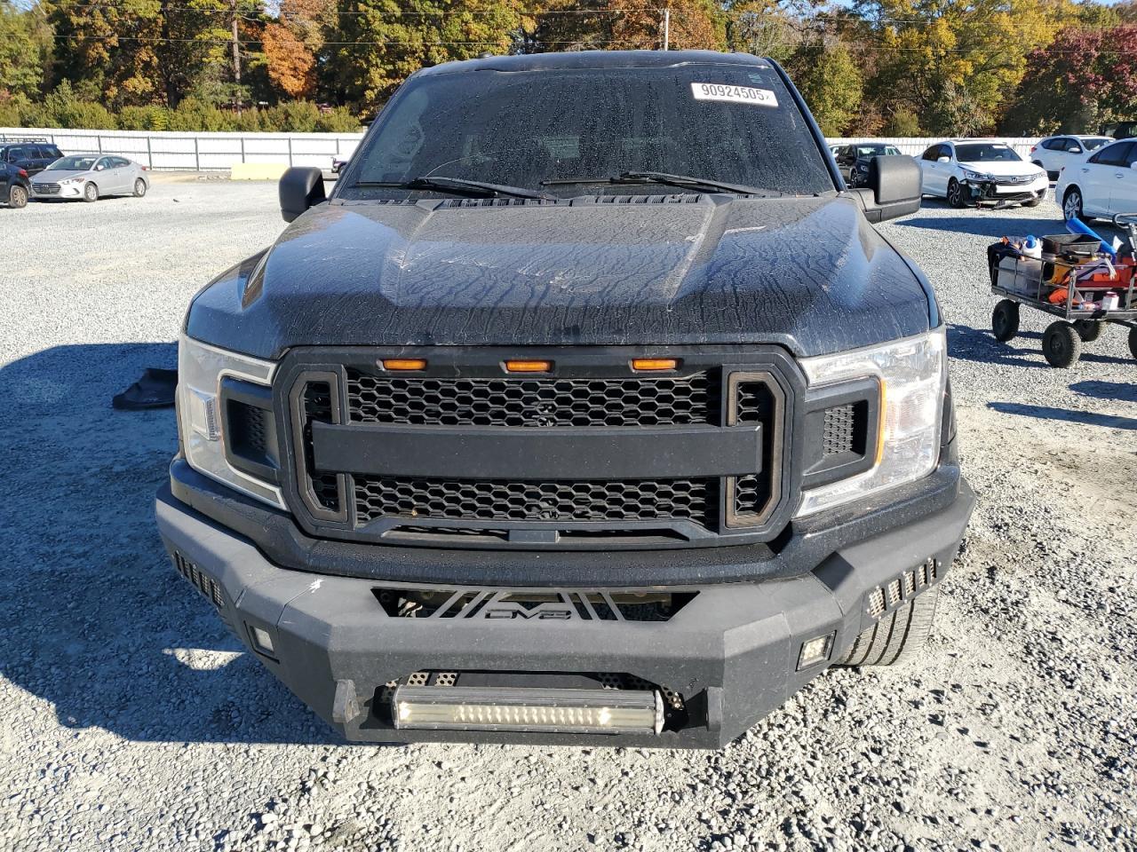 2018 Ford F150 - Image 5