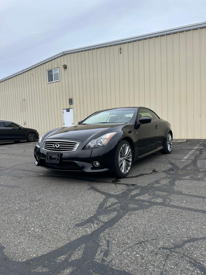 2014 Infiniti Q60 Base - Image 2
